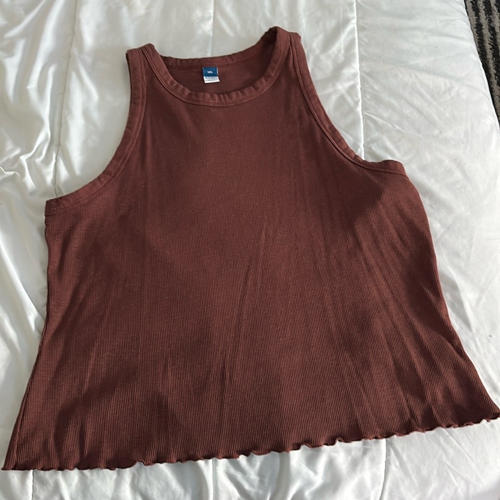 Tank top maroon old navy
